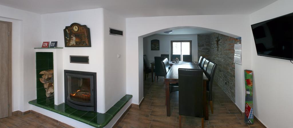 Apartments Stein Bozi Dar Exterior photo